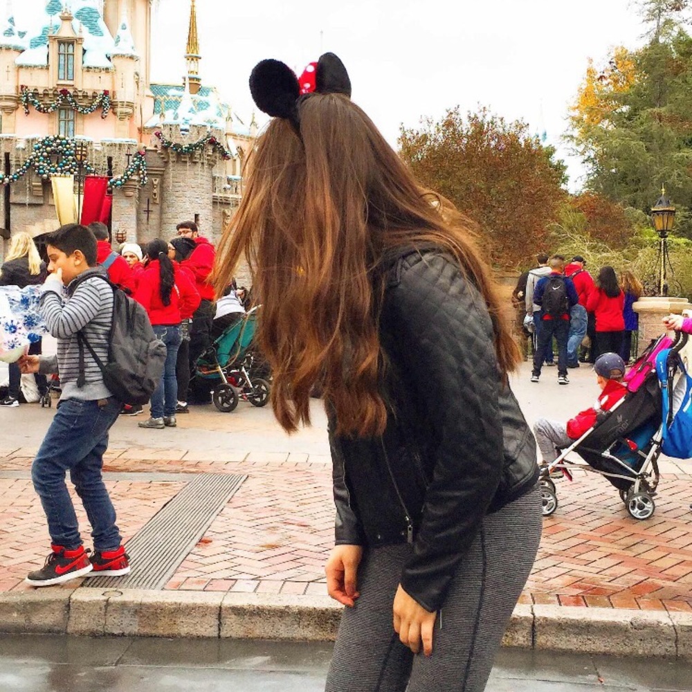 Meet your Posher, Jasmin